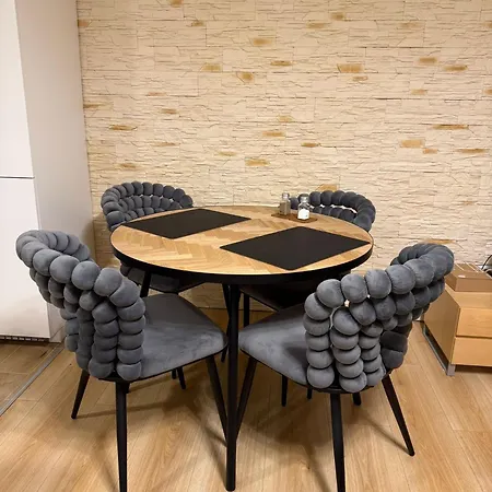 Bunker In The Old Town Apartament